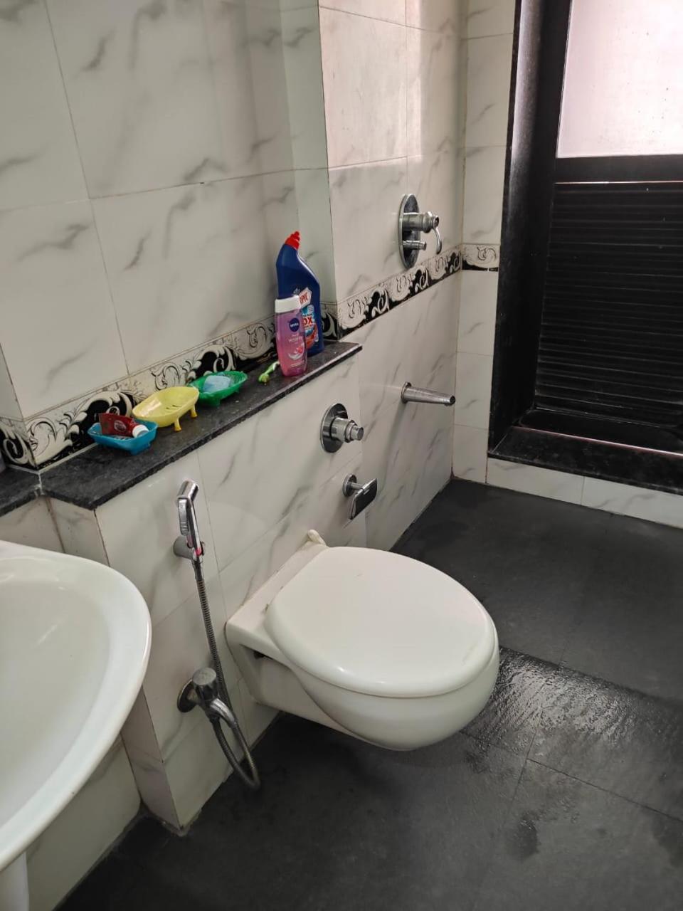 Raheja Residency Apartament